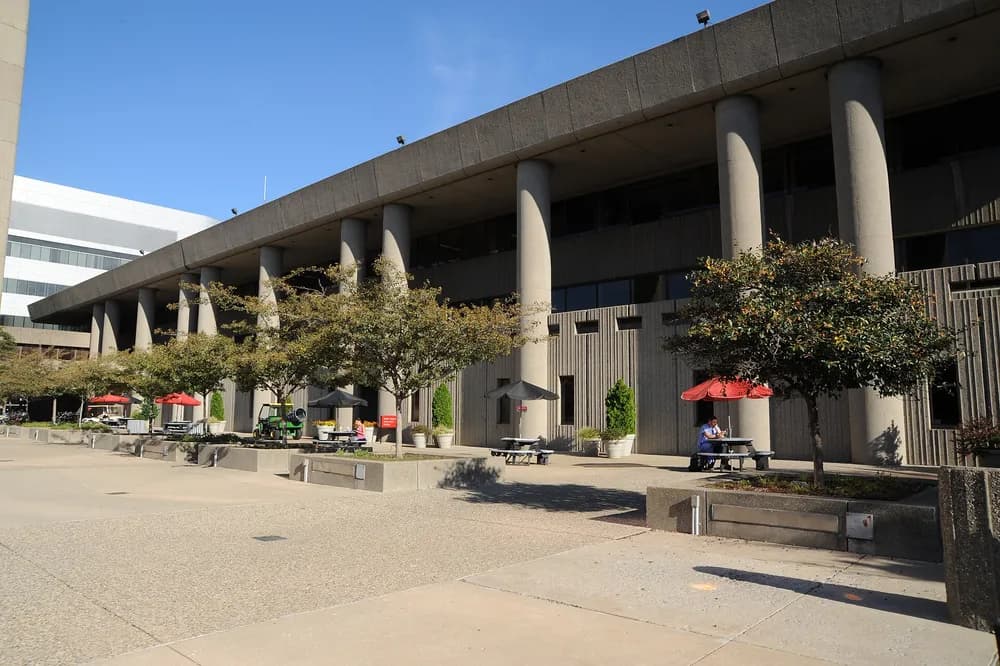 University of Louisville School of Dentistry (DMD) — Health Sciences Campus