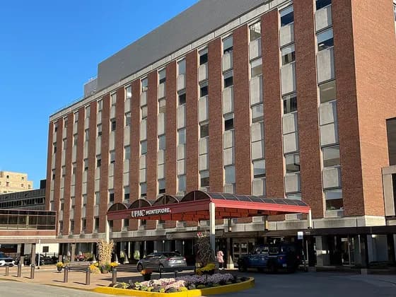 University of Pittsburgh School of Medicine (MD) — This photo of the University of Pittsburgh Medical Center