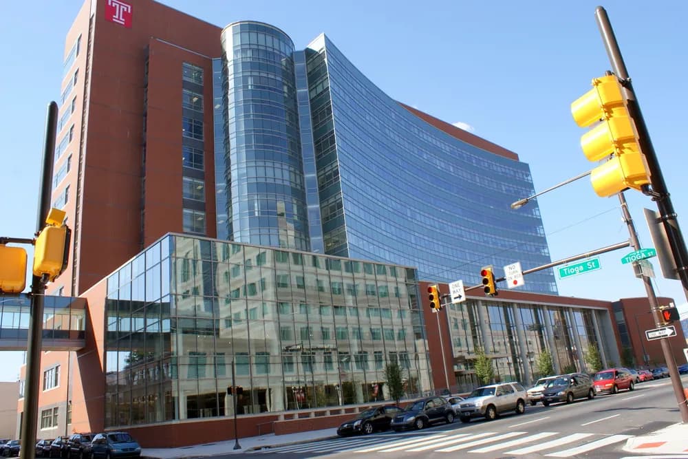 Lewis Katz School of Medicine at Temple University (MD) — w:Temple University School of Medicine - New Medical Building…