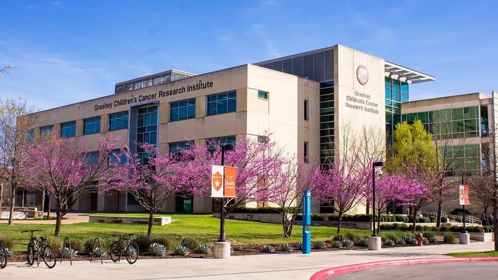 Long School of Medicine UT Health San Antonio (MD) — Greehey CCRI Building in the Springtime