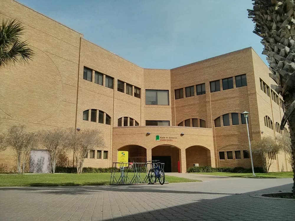University of Texas Rio Grande Valley School of Medicine (MD) — Edinburg, TX, USA