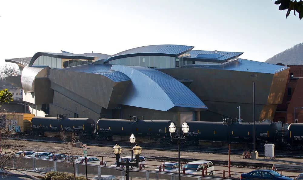 Virginia Tech Carilion School of Medicine (MD) — View of the Taubman Museum of Art from the vantage point of the Hotel…