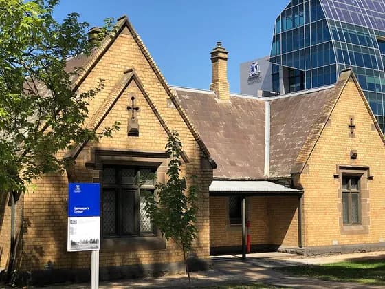 Gatekeeper's Cottage at the University of Melbourne, Parkville campus Melbourne — Gatekeeper's Cottage at the University of Melbourne