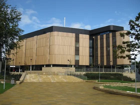 Life Sciences building, Southampton University. Completed September 2010. Winner of 2011 RIBA award Southampton — Life Sciences building
